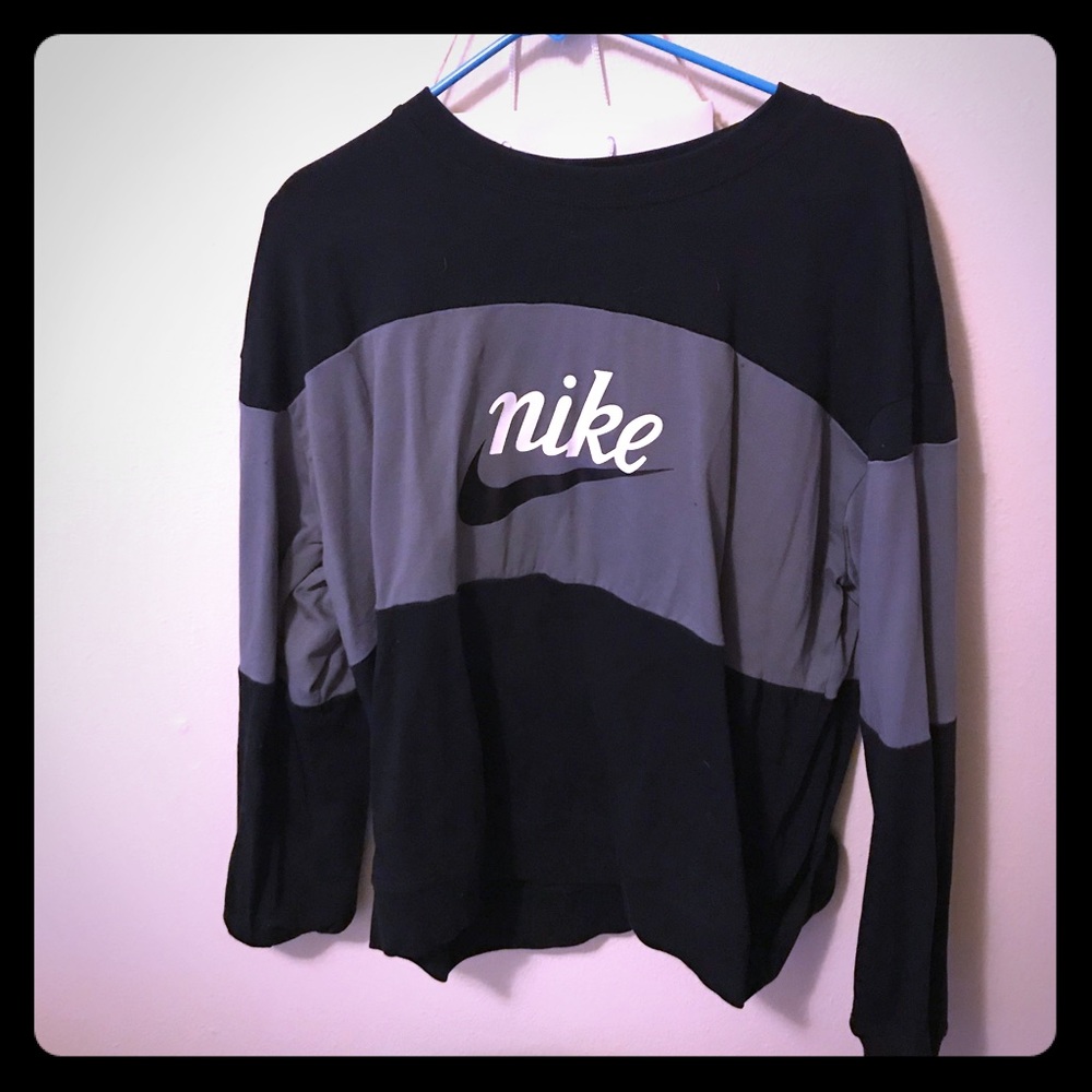 Nike color block black gray women’s long sleeve